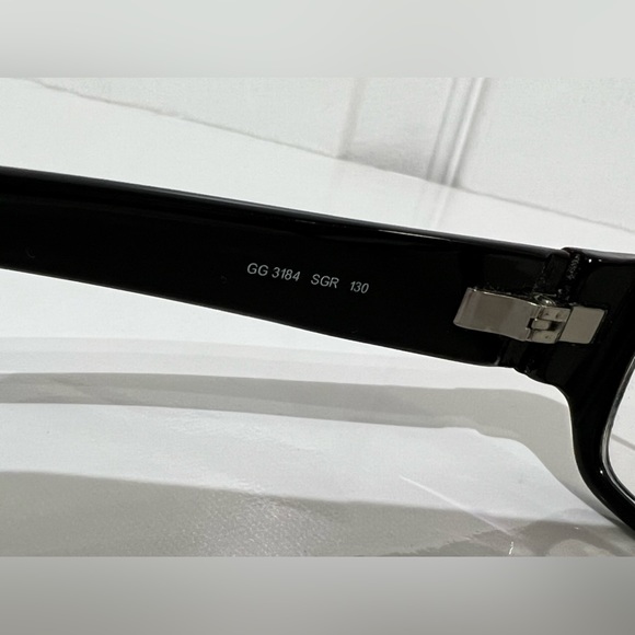 Gucci Eyeglass Frame with GG gold/silver tone interlocking design - Picture 11 of 16